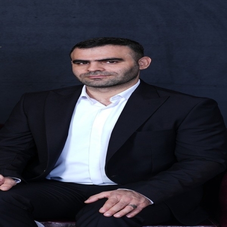 دکتر مصطفی مومنی 